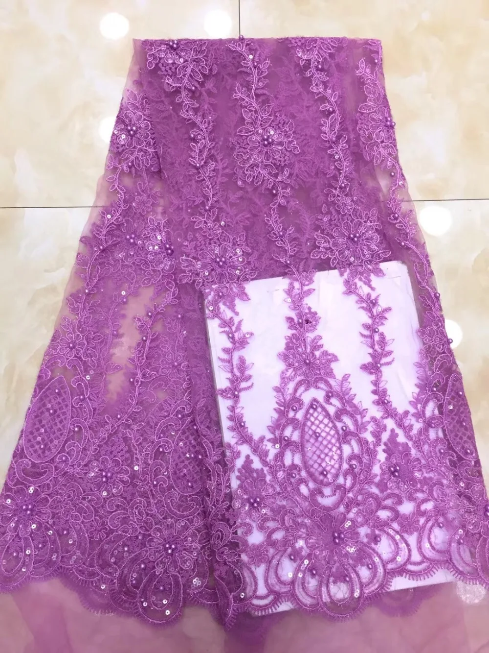 5yards/lot 2019 High quality nigerian french lace african lace fabric for party dress free shipping
5yards/lot 2019 High quality nigerian french lace african lace fabric for party dress free shipping