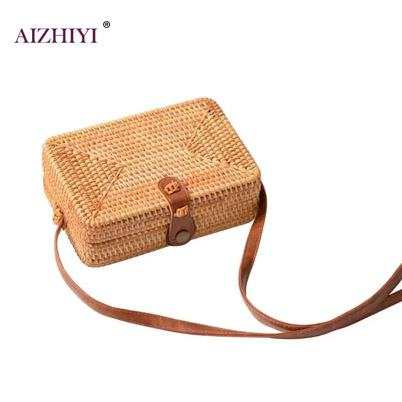 Small Woven Flap Round Straw Bag Rattan Woven Crossbody Shoulder Bag Summer Beach Bag Women Fashion Messenger Bag bolsos mujer
Small Woven Flap Round Straw Bag Rattan Woven Crossbody Shoulder Bag Summer Beach Bag Women Fashion Messenger Bag bolsos mujer
