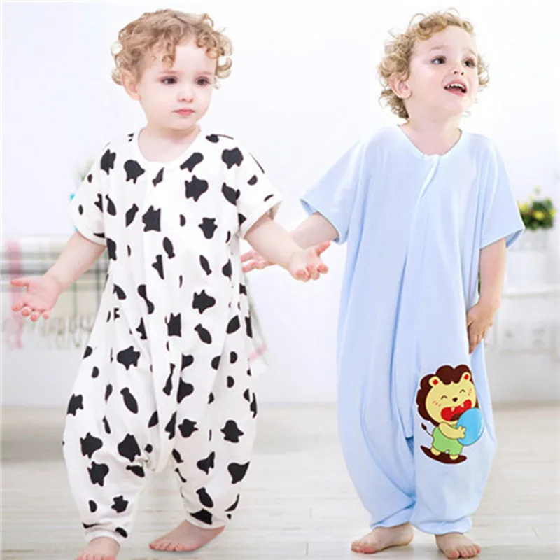 A Cartoon Penguin short sleeved cotton sleeping bag sleeping bag straddle summer against being kicked A-XBK-XD-004
A Cartoon Penguin short sleeved cotton sleeping bag sleeping bag straddle summer against being kicked A-XBK-XD-004