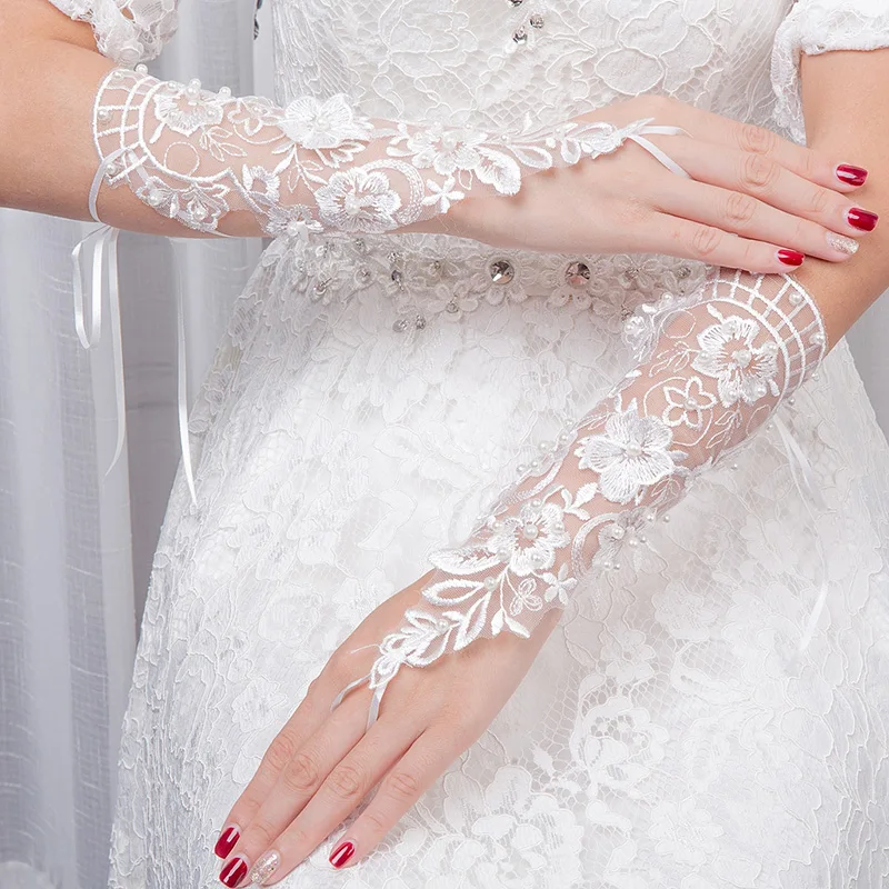 Women Fingerless Bridal Gloves Elegant Short Paragraph Rhinestone White Lace Glove Wedding Accessories
Women Fingerless Bridal Gloves Elegant Short Paragraph Rhinestone White Lace Glove Wedding Accessories
