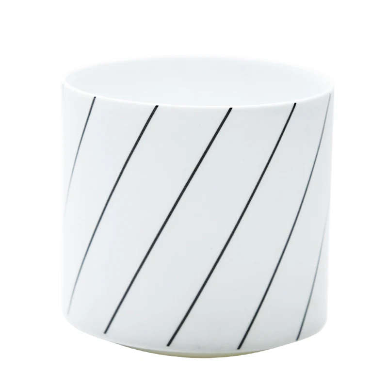 10pcs Europe Simple Stripe Ceramics Cylinder Candle Holders Wedding Garden Holiday Home Decoration Crafts Candlestick Miniatures
10pcs Europe Simple Stripe Ceramics Cylinder Candle Holders Wedding Garden Holiday Home Decoration Crafts Candlestick Miniatures