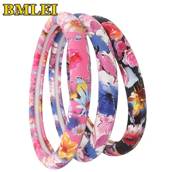 Steering Wheel Cover Embossing Design Steering Wheel Wrap Natural Rubber Healthy Breathable Universal 38cm For Lady Women
Steering Wheel Cover Embossing Design Steering Wheel Wrap Natural Rubber Healthy Breathable Universal 38cm For Lady Women