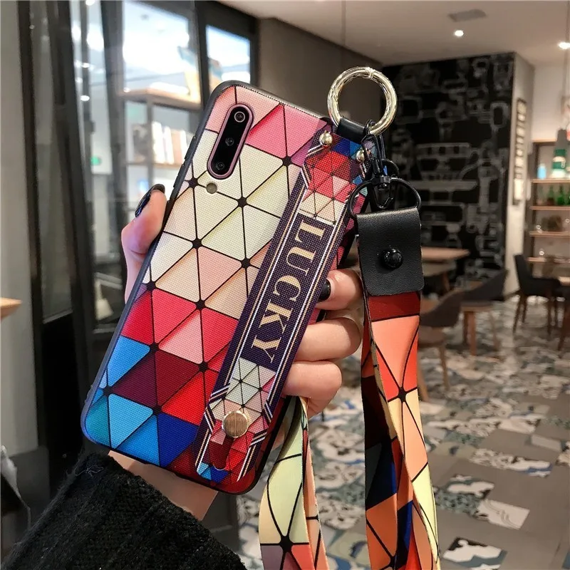 Luxury Phone Case For Xiaomi Mi 9 Xiaomi Redmi Note 7 5 Mi 8 Youth 8 Se Case With Wrist Strap Geometric Pattern Back Back Cover
Luxury Phone Case For Xiaomi Mi 9 Xiaomi Redmi Note 7 5 Mi 8 Youth 8 Se Case With Wrist Strap Geometric Pattern Back Back Cover