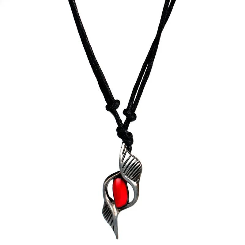 Hot Cosplay Devil May Cry 5 Dante Necklace Metal Pendant Car Keyring Holder Men Jewelry Unisex Pendant PU Leather Chain Necklace
Hot Cosplay Devil May Cry 5 Dante Necklace Metal Pendant Car Keyring Holder Men Jewelry Unisex Pendant PU Leather Chain Necklace