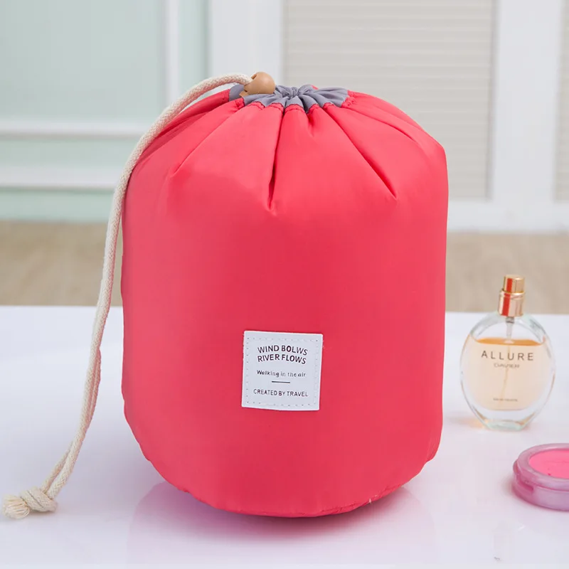PipiFren Travel Cosmetic Bag Barrel Shaped Nylon High Capacity Drawstring Wash Bags Makeup Organizer Storage bolsos nylon
PipiFren Travel Cosmetic Bag Barrel Shaped Nylon High Capacity Drawstring Wash Bags Makeup Organizer Storage bolsos nylon