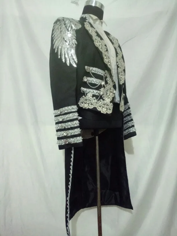 real luxury black mens silver embroidery tuxedo swallowtail magician jacket/party/stage performance/angels wing/can customs size
real luxury black mens silver embroidery tuxedo swallowtail magician jacket/party/stage performance/angels wing/can customs size