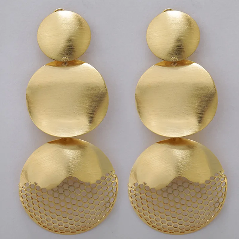 wholesale Fashion Jewelry 2019 Long Big Drop Dangle Women Earrings Gold-color Round African jewelry For Party Wedding Daily Gift
wholesale Fashion Jewelry 2019 Long Big Drop Dangle Women Earrings Gold-color Round African jewelry For Party Wedding Daily Gift