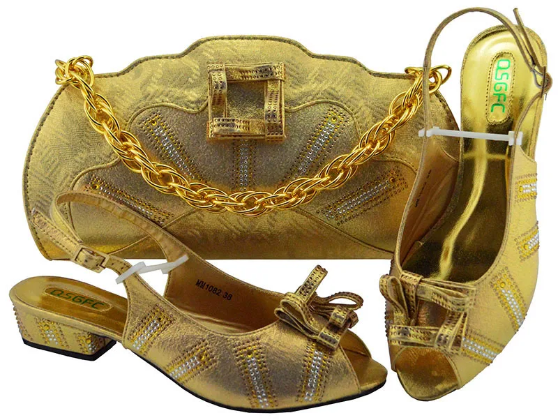 Newest Gold color African Shoes and Bag Matching Set with Crystal Hot Selling Women Italian Shoe and Bag Set for Women Wedding
Newest Gold color African Shoes and Bag Matching Set with Crystal Hot Selling Women Italian Shoe and Bag Set for Women Wedding