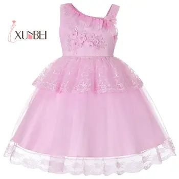 Cute One Shoulder Knee Length Flower Girl Dresses 2019 Applique Lace Girls Pageant Dresses First Communion Dresses Dress Elegant
Cute One Shoulder Knee Length Flower Girl Dresses 2019 Applique Lace Girls Pageant Dresses First Communion Dresses Dress Elegant
