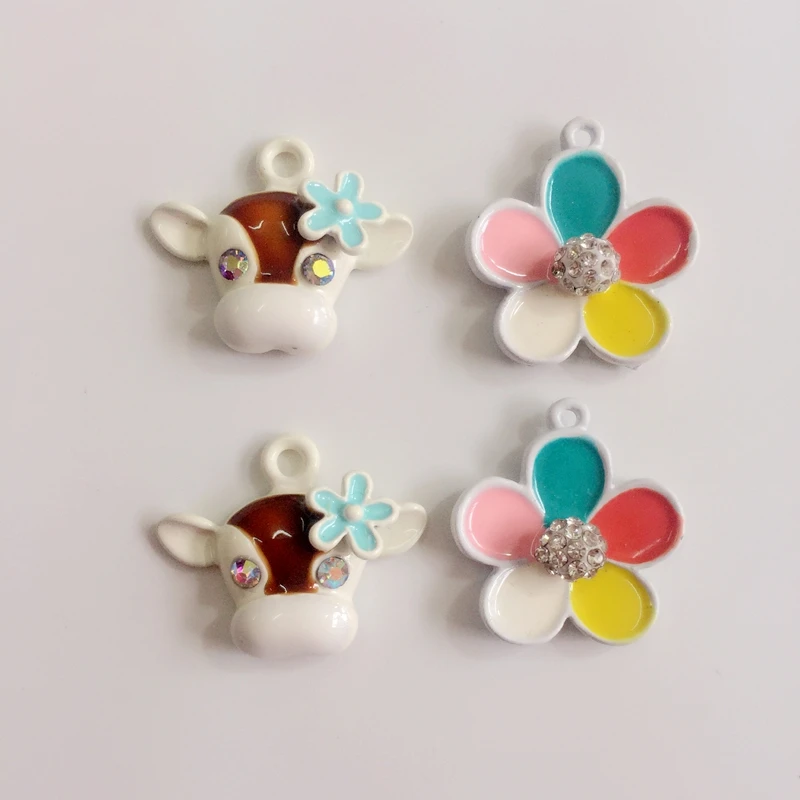 20MM 30pcs Cow & Flower Shape White Color Plated Alloy Glazing Pendants Jewelry Charms
20MM 30pcs Cow & Flower Shape White Color Plated Alloy Glazing Pendants Jewelry Charms