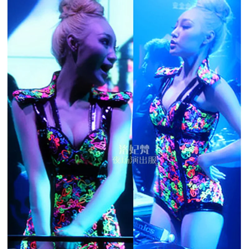 Nightclub dj singer stage costume sexy ds collar dance costumes fluorescent gradient coveralls gogo clothing women
Nightclub dj singer stage costume sexy ds collar dance costumes fluorescent gradient coveralls gogo clothing women