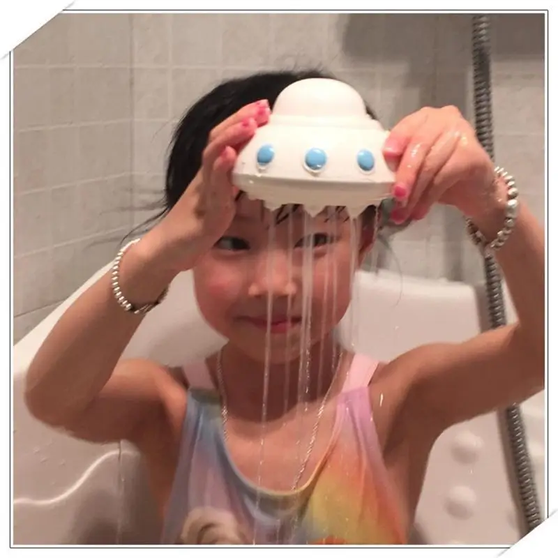 JOCESTYLE Baby UFO Water Spraying Shower Summer Water Game Toy Plastic Bathroom Play Floating Beach Bath Toy Ideal Gift for Kids
JOCESTYLE Baby UFO Water Spraying Shower Summer Water Game Toy Plastic Bathroom Play Floating Beach Bath Toy Ideal Gift for Kids