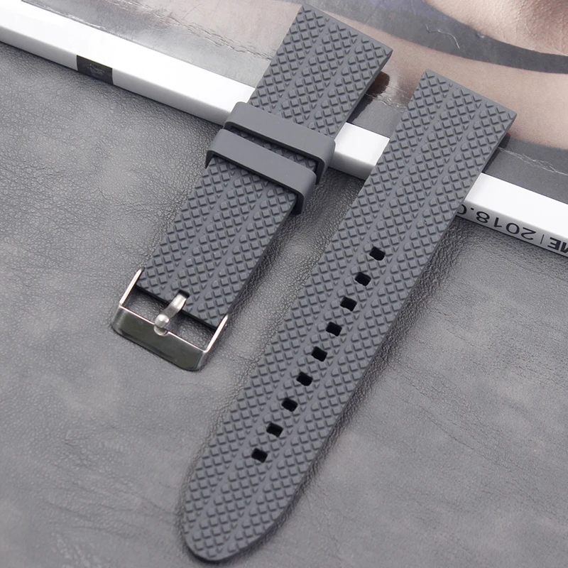 Soft silicone strap male 24mm female outdoor sports and leisure waterproof rubber strap buckle accessories
Soft silicone strap male 24mm female outdoor sports and leisure waterproof rubber strap buckle accessories