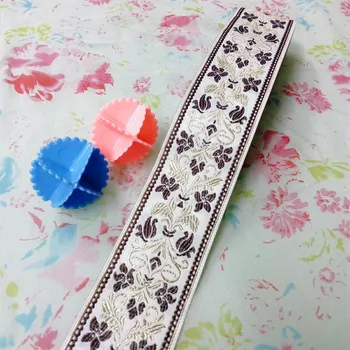 6cm 60mm 2-3/8' Floral Ethnic Dark Brown Light Golden White Curtain Laciness National Jacquard Filigree Embroidery Woven Ribbon
6cm 60mm 2-3/8' Floral Ethnic Dark Brown Light Golden White Curtain Laciness National Jacquard Filigree Embroidery Woven Ribbon