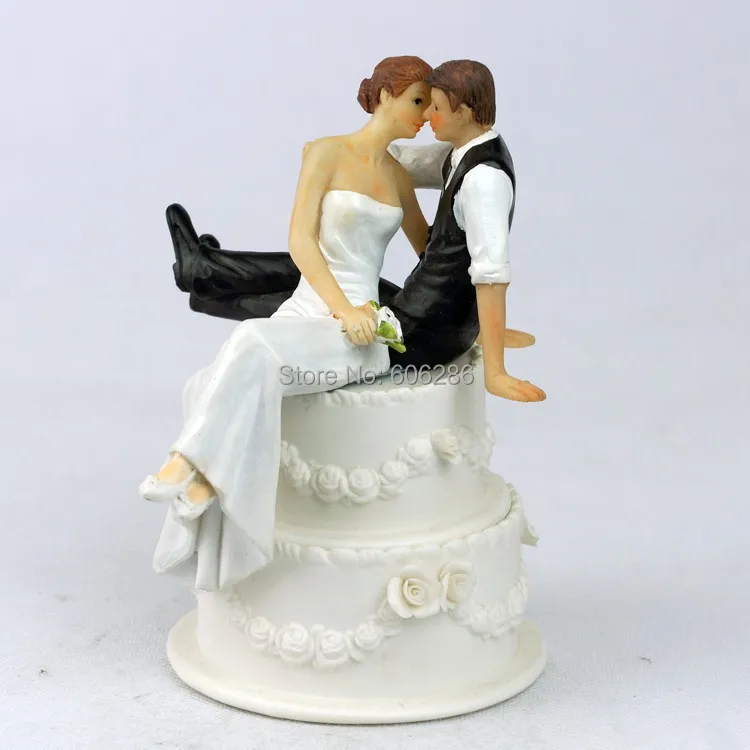 2pcs/LOT Resin Bride and Groom Couple Figurine wedding cake topper for wedding decoration mariage decoracao para casamento
2pcs/LOT Resin Bride and Groom Couple Figurine wedding cake topper for wedding decoration mariage decoracao para casamento