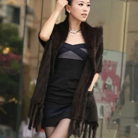 women natural Knitted Mink fur shawl Scarf with Tassels Autumn lady Wholesale real mink fur Cape Wrap black brown scarf collar
women natural Knitted Mink fur shawl Scarf with Tassels Autumn lady Wholesale real mink fur Cape Wrap black brown scarf collar