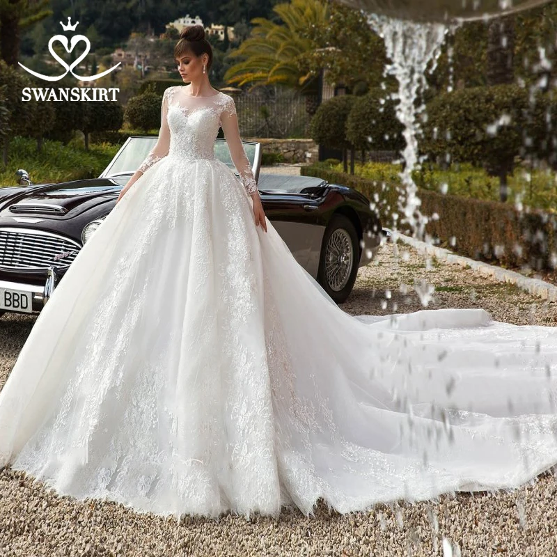 Swanskirt Appliques Lace Ball Gown Wedding Dress 2019 Luxury Scoop Long Sleeve Chapel Train Bridal gown Vestido De Noiva N119
Swanskirt Appliques Lace Ball Gown Wedding Dress 2019 Luxury Scoop Long Sleeve Chapel Train Bridal gown Vestido De Noiva N119