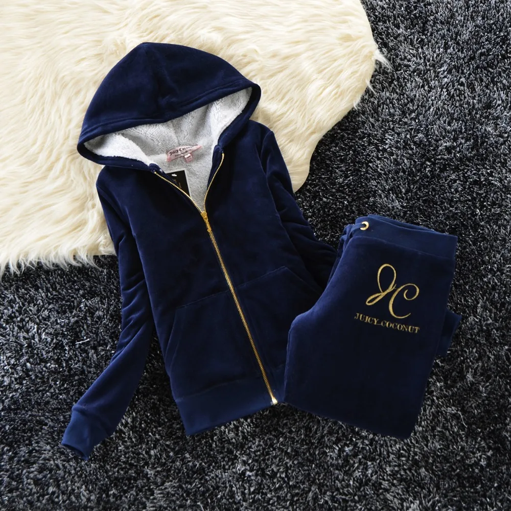 2019 autumn-winter branded velvet Suits set of 2 parts For women suit with long sleeves and pattern Embroidery Tops Corre
2019 autumn-winter branded velvet Suits set of 2 parts For women suit with long sleeves and pattern Embroidery Tops Corre