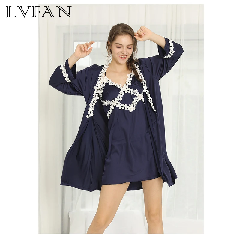 Spring and Summer New Silk-like Pyjamas Lady Suspender Two-piece Household Clothes Fashionable Comfortable Soft WP803
Spring and Summer New Silk-like Pyjamas Lady Suspender Two-piece Household Clothes Fashionable Comfortable Soft WP803