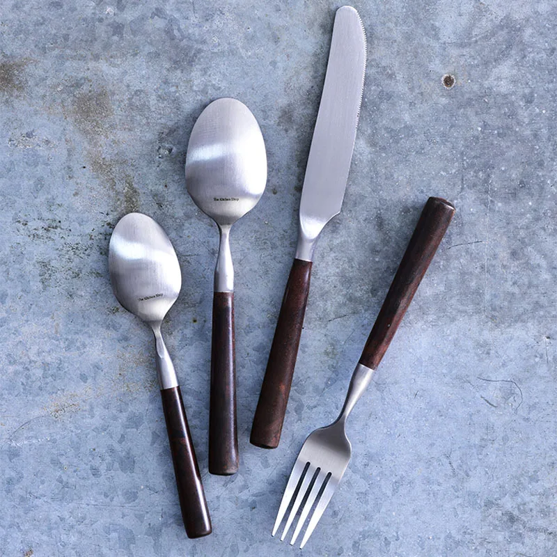 4 pcs of Steak knife and fork vintage handmade wood handle exported quality to make the old stainless steel Western table
4 pcs of Steak knife and fork vintage handmade wood handle exported quality to make the old stainless steel Western table