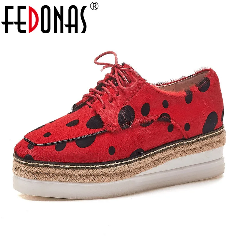 FEDONAS 2019 New Arrival Euro Style Round Toe Brogue Shoes Woman Fashion Basic Polka Dot Flats Cross-tied Casual Platdorms Shoes
FEDONAS 2019 New Arrival Euro Style Round Toe Brogue Shoes Woman Fashion Basic Polka Dot Flats Cross-tied Casual Platdorms Shoes