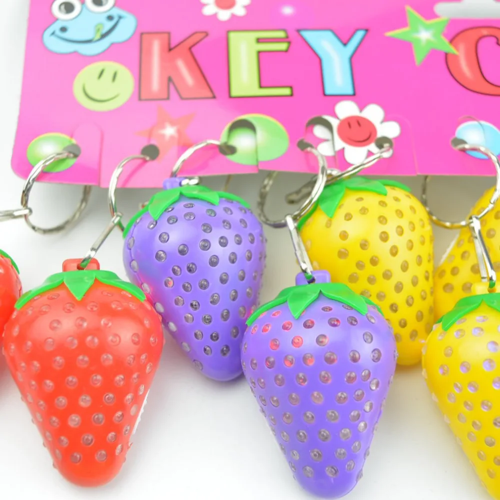 

1pc Bright Strawberry Shaped LED Light Keyring Plastic Luminous Strawberry Pendant Ornament Random Color Fruit Key Chain