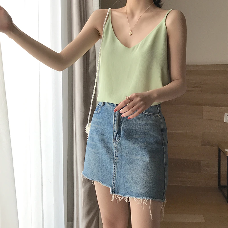 New Women Casual Camisole 2019 Fashion V-Neck Sleeveless Chiffon Tank Tops Womens Summer Small Fresh Sun-Top
New Women Casual Camisole 2019 Fashion V-Neck Sleeveless Chiffon Tank Tops Womens Summer Small Fresh Sun-Top