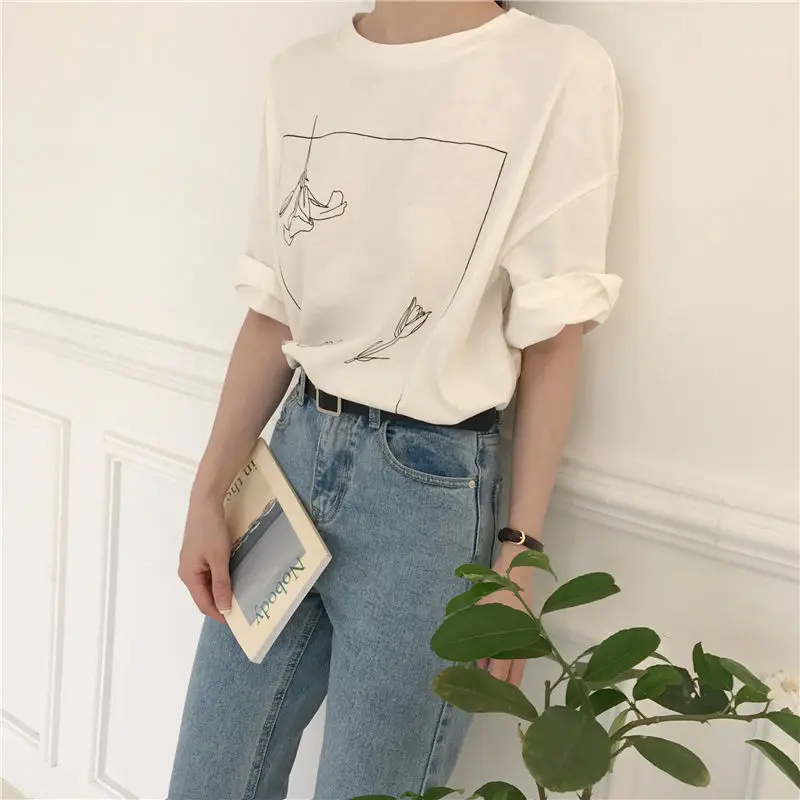 Flowers girl T-Shirt women unisex aesthetic camisetas vintage graphic grunge tumblr Fashion Clothes cotton casual tee top tshirt
Flowers girl T-Shirt women unisex aesthetic camisetas vintage graphic grunge tumblr Fashion Clothes cotton casual tee top tshirt