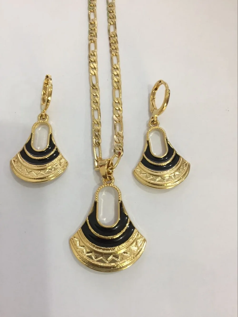 crystal axe bag Pendant Chain Necklaces Earrings Gold Color PNG Jewellery Set Papua New Guinea Wedding party women girls gifts
crystal axe bag Pendant Chain Necklaces Earrings Gold Color PNG Jewellery Set Papua New Guinea Wedding party women girls gifts