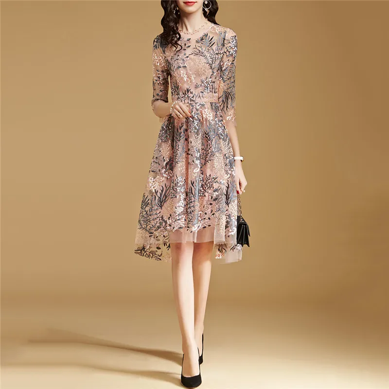 Lace Dress Pink S-2XL 2019 New Spring Korean High Waist Slim A Line Dress Embroidery Mesh Half Sleeve Party Dress Vestidos CX816
Lace Dress Pink S-2XL 2019 New Spring Korean High Waist Slim A Line Dress Embroidery Mesh Half Sleeve Party Dress Vestidos CX816