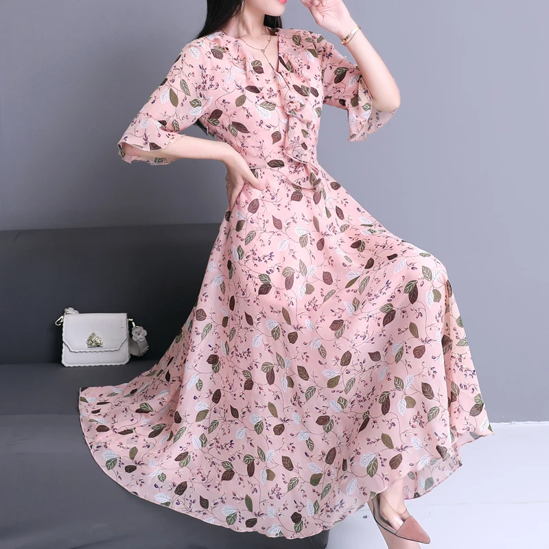 Vintage Summer Floral Chiffon Boho Midi Dress 2019 Plus Size Elegant Women Maxi Dresses Party Korean Casual Beach Long Vestidos
Vintage Summer Floral Chiffon Boho Midi Dress 2019 Plus Size Elegant Women Maxi Dresses Party Korean Casual Beach Long Vestidos