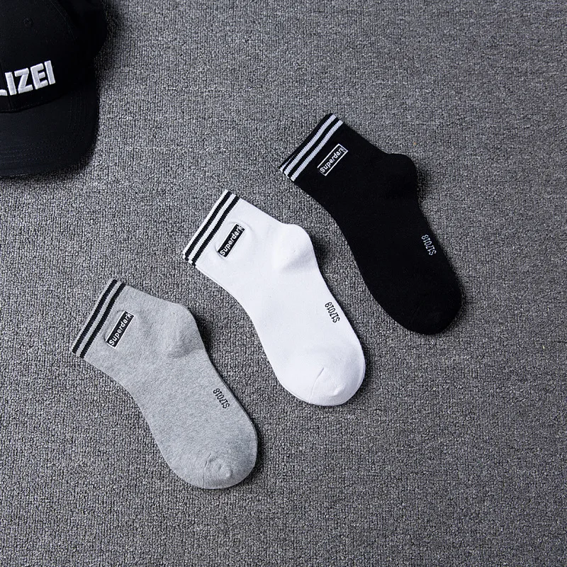Harajuku Man Socks Black Bar Solid Color Motion Male Personality Embroidery Letter School Cotton Calcetines Hip Hop Street Style
Harajuku Man Socks Black Bar Solid Color Motion Male Personality Embroidery Letter School Cotton Calcetines Hip Hop Street Style