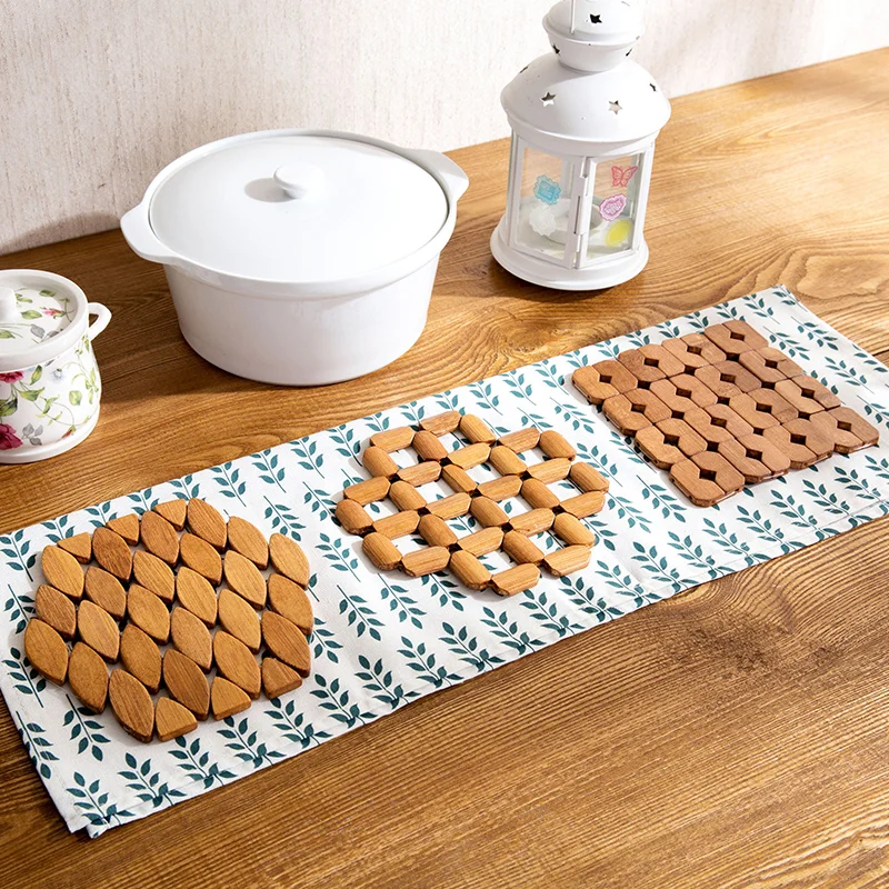 Bamboo and wood anti - hot pad mattress insulation pad pot mats household table mats bowl mats casserole pad mats
Bamboo and wood anti - hot pad mattress insulation pad pot mats household table mats bowl mats casserole pad mats