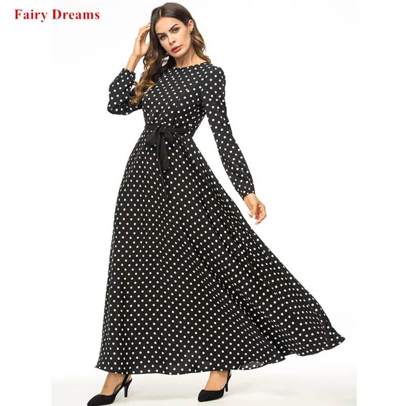 Black Abayas Women Plus Size Islamic Clothing Dot Bandage Long Dresses Maxi Muslim Dress Kaftan Dubai Islamic Turkey Caftan Robe 
Black Abayas Women Plus Size Islamic Clothing Dot Bandage Long Dresses Maxi Muslim Dress Kaftan Dubai Islamic Turkey Caftan Robe