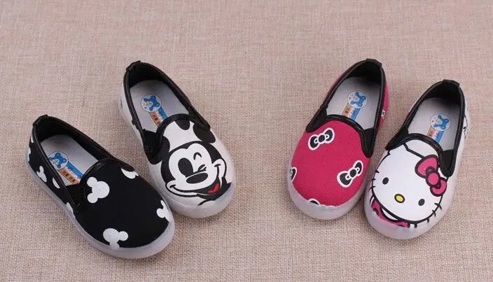AI LIANG Baby Girls boy LED Light Shoes Toddler Anti-Slip Sports Boots Kids Sneakers Children Cartoon Sequins PU Flats
AI LIANG Baby Girls boy LED Light Shoes Toddler Anti-Slip Sports Boots Kids Sneakers Children Cartoon Sequins PU Flats