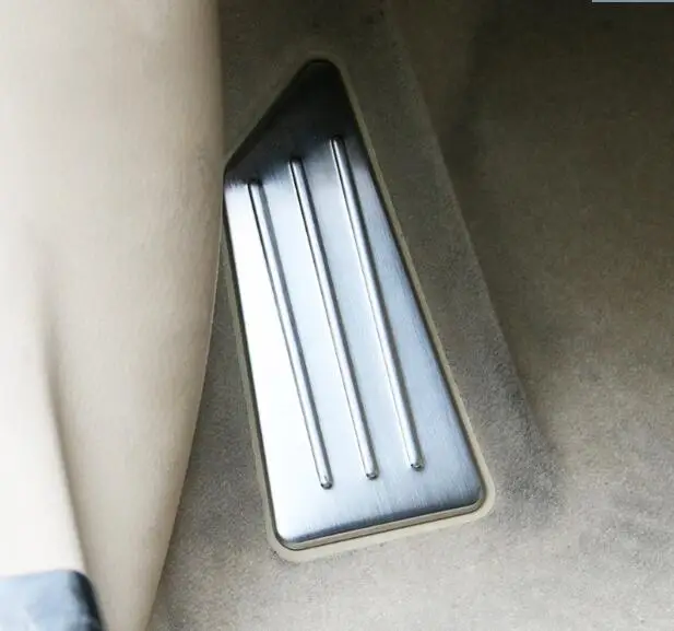 Main car driving on the left side of the break pedal decoration sequins for Toyota Corolla 2014 auto accessories
Main car driving on the left side of the break pedal decoration sequins for Toyota Corolla 2014 auto accessories