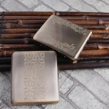 Bronze Wire Drawing Laser Metal Cigarette Case 20 Sets Of Men's Portable Gift Boxes.
Bronze Wire Drawing Laser Metal Cigarette Case 20 Sets Of Men's Portable Gift Boxes.