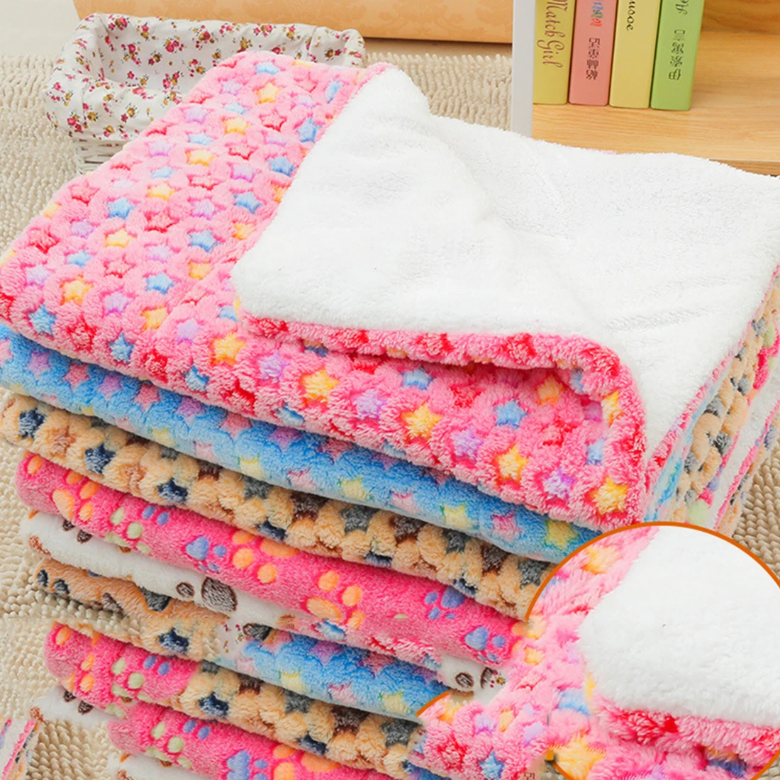 Warm Pet Mat Cat Dog Puppy Paw Bone footprint Printed Soft Fleece Blanket Bed Cushion Coral Fleece
Warm Pet Mat Cat Dog Puppy Paw Bone footprint Printed Soft Fleece Blanket Bed Cushion Coral Fleece