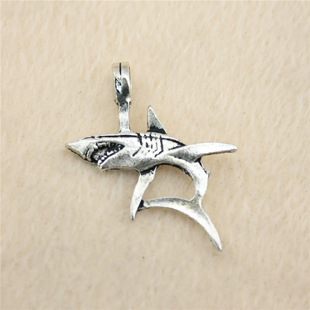 22pcs/lot 33*38mm ancient silver Shark charm Pendants DIY jewelry for bracelet necklace earring
22pcs/lot 33*38mm ancient silver Shark charm Pendants DIY jewelry for bracelet necklace earring