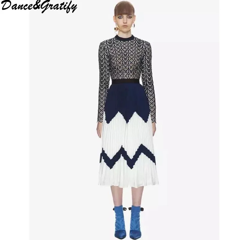 New Autumn High Quality Women Lace Patchwork Beach Pleated Dresses Hollow Out Long Sleeve Midi Chic Party Dress
New Autumn High Quality Women Lace Patchwork Beach Pleated Dresses Hollow Out Long Sleeve Midi Chic Party Dress