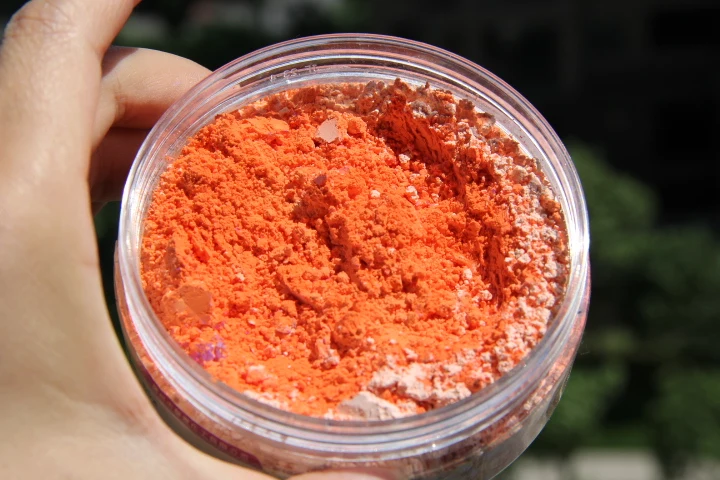 Photochromic (UV) Pigment Light Active Powder Photochromic Pigment Solar Sensitive Changes from Clear/White to Orange in the Sun
Photochromic (UV) Pigment Light Active Powder Photochromic Pigment Solar Sensitive Changes from Clear/White to Orange in the Sun