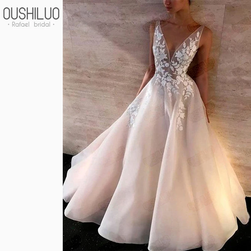 Light Tulle Boho Beach Wedding Dress Cheap V Neck Appliques Puffy A Line Sheer Back Summer Bridal Gown Free Freight Customized
Light Tulle Boho Beach Wedding Dress Cheap V Neck Appliques Puffy A Line Sheer Back Summer Bridal Gown Free Freight Customized