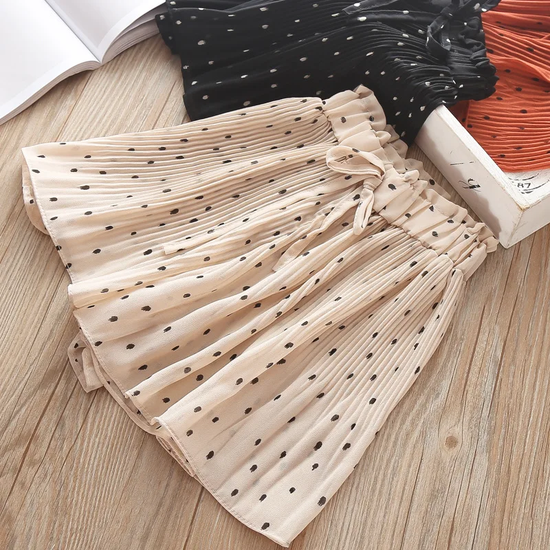Girls Summer Pants Chiffon Loose Pleated Short Skirt kids Beach Thin Legging School Clothes For Girl children Home Wear 5 years
Girls Summer Pants Chiffon Loose Pleated Short Skirt kids Beach Thin Legging School Clothes For Girl children Home Wear 5 years
