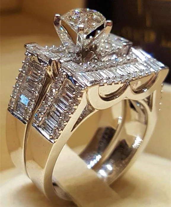 2Pcs/Set Fashion Luxury Crystal Stone Crystal Rings For Women Sliver Color Wedding Engagement Zircon Rings Jewelry
2Pcs/Set Fashion Luxury Crystal Stone Crystal Rings For Women Sliver Color Wedding Engagement Zircon Rings Jewelry