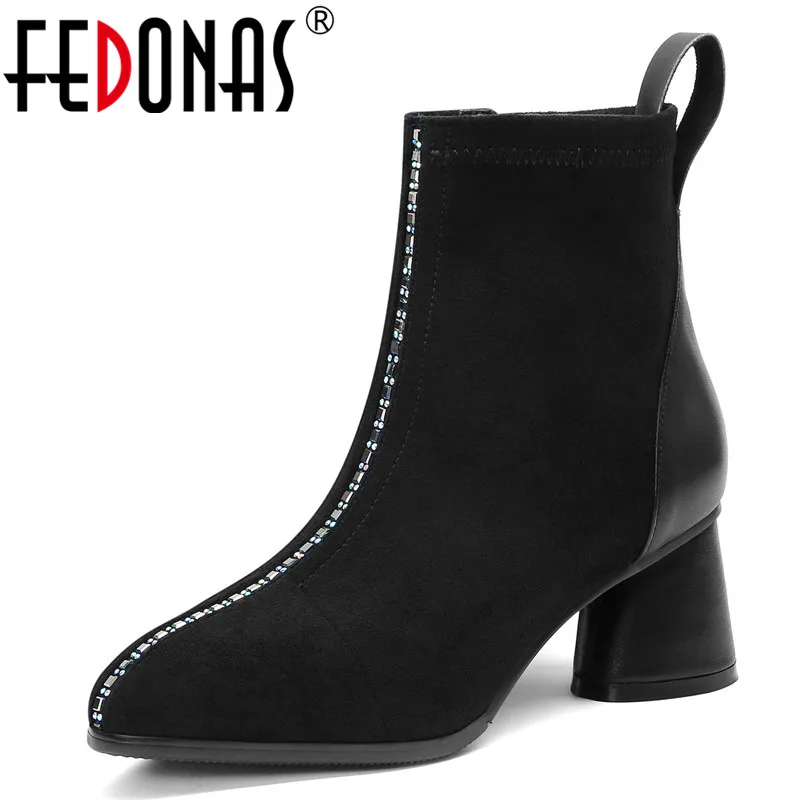 FEDONAS Autumn Winter Elegant Pointed Toe Women Ankle Boots Genuine Leather Short Boots Chelsea Boots Party Basic Shoes Woman
FEDONAS Autumn Winter Elegant Pointed Toe Women Ankle Boots Genuine Leather Short Boots Chelsea Boots Party Basic Shoes Woman