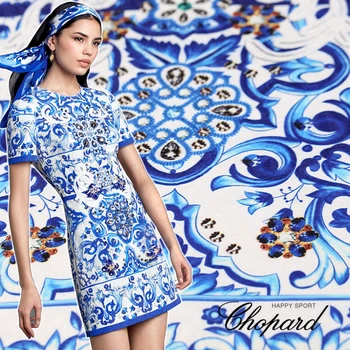 130*140CM/pcs 2016 Blue and white porcelain digital painting jacquard fashion fabric positioning crisp fabric for dress DIY
130*140CM/pcs 2016 Blue and white porcelain digital painting jacquard fashion fabric positioning crisp fabric for dress DIY