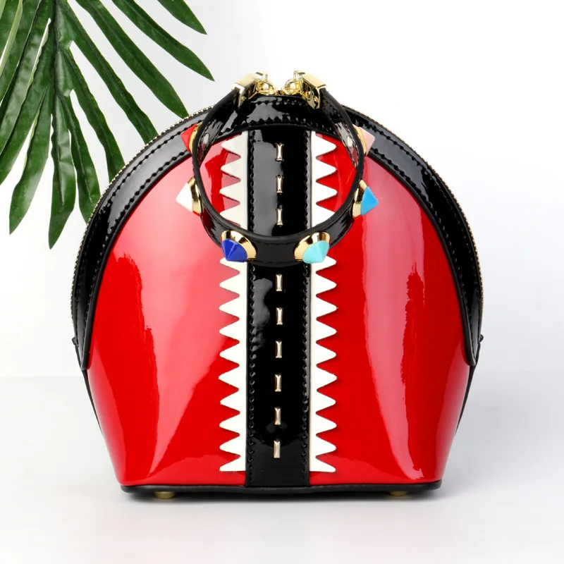 Ladies new style wax oil leather shell type shoulder Messenger bag Ladies new style wax oil leather shell type shoulder Messenge
Ladies new style wax oil leather shell type shoulder Messenger bag Ladies new style wax oil leather shell type shoulder Messenge
