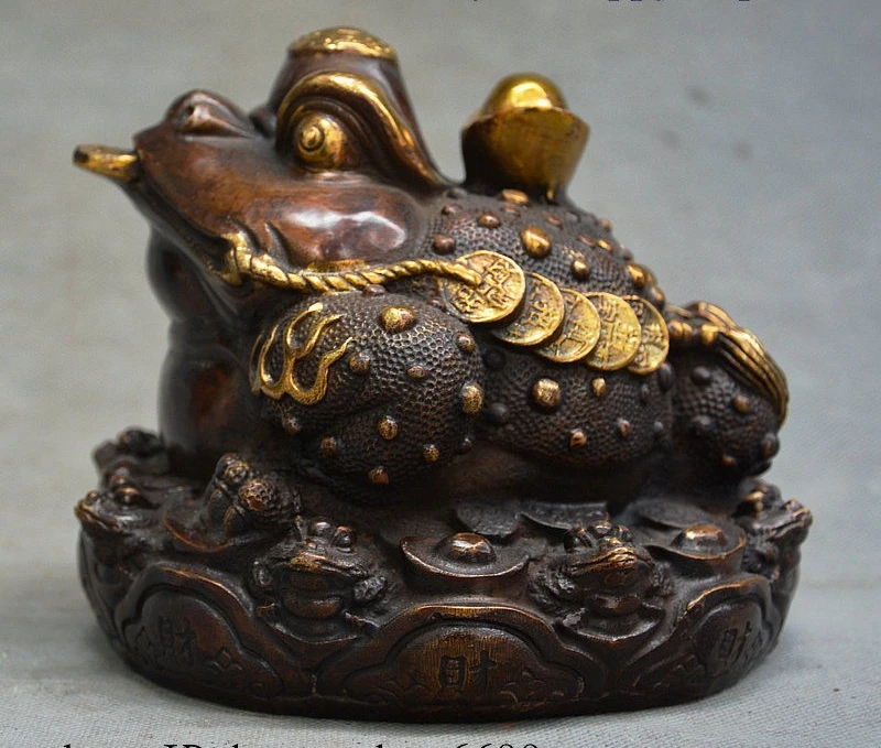 Collect Ancient China Bronze Copper Gilt Golden Toad Spittor Yuanbao Coin Statue 
Collect Ancient China Bronze Copper Gilt Golden Toad Spittor Yuanbao Coin Statue