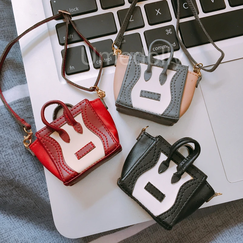 1PCS High Quality PU Lether Smile Bag for Blyth, Licca, Azone, Pullip, Barbies Doll Shoulder Bag Accessories
1PCS High Quality PU Lether Smile Bag for Blyth, Licca, Azone, Pullip, Barbies Doll Shoulder Bag Accessories