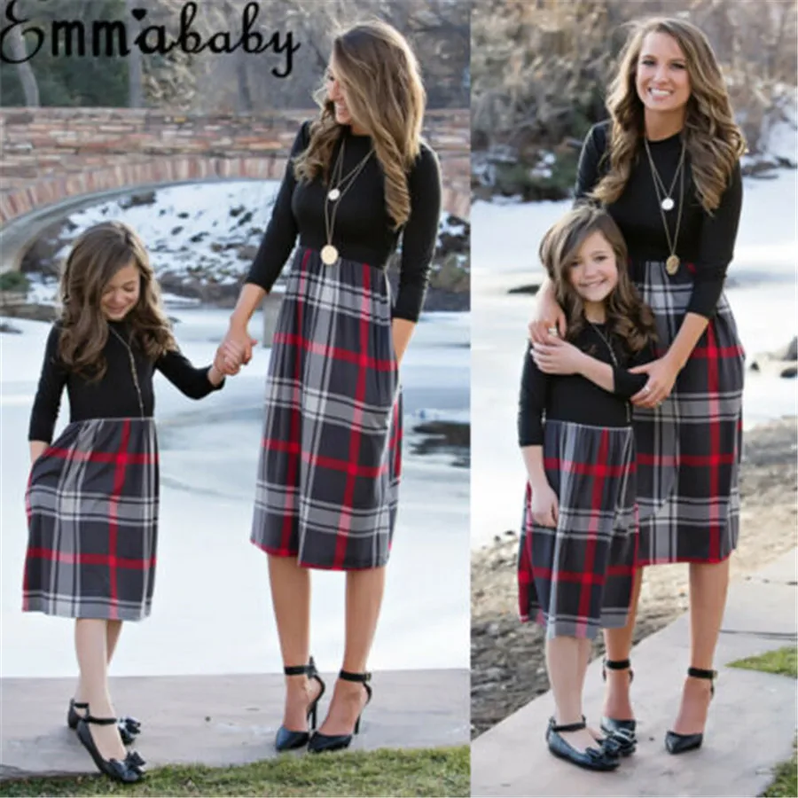 Fashion Family Matching Clothes Mother Daughter Dresses Women Girl Casual Long Sleeve Plaid Mini Dress Mom Kids Party Clothes
Fashion Family Matching Clothes Mother Daughter Dresses Women Girl Casual Long Sleeve Plaid Mini Dress Mom Kids Party Clothes